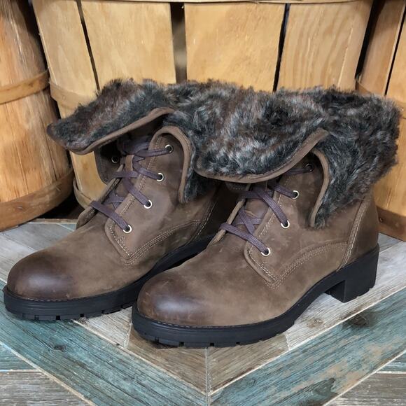 Clarks Reunite Up Goretex Leather Waterproof Faux Fur Roll-Down Boot Womens 10 - Picture 1 of 13